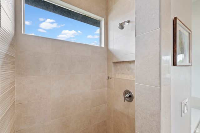 91 N MORNING MIST LN, Kaysville, UT 84037