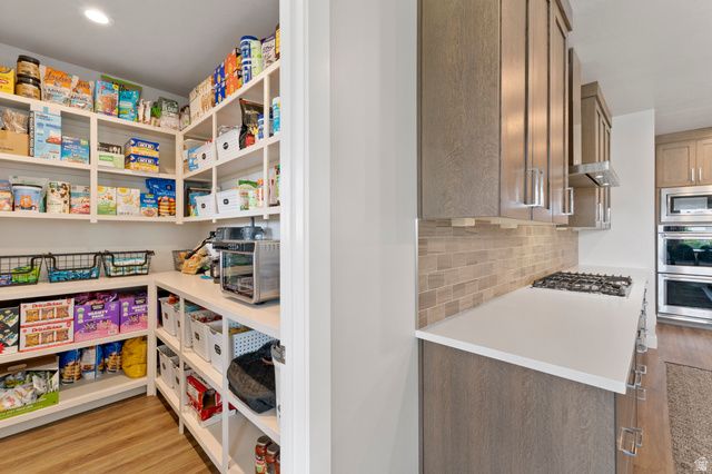 91 N MORNING MIST LN, Kaysville, UT 84037