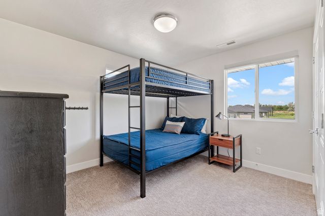 91 N MORNING MIST LN, Kaysville, UT 84037