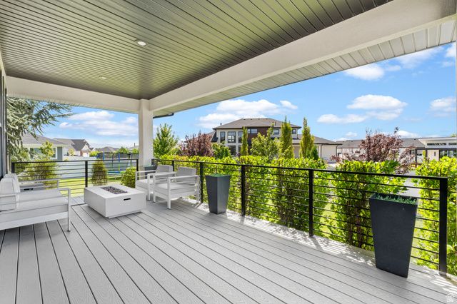 91 N MORNING MIST LN, Kaysville, UT 84037