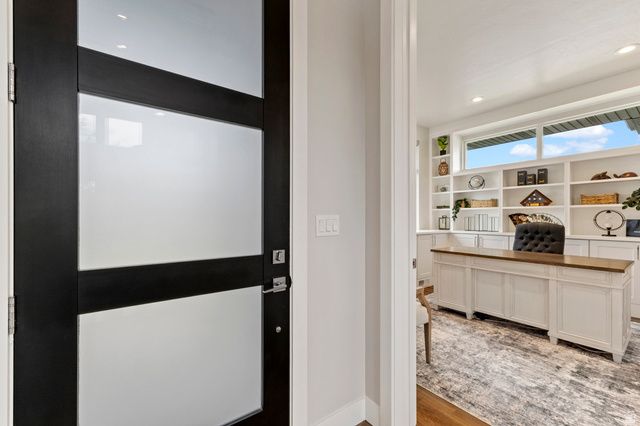 91 N MORNING MIST LN, Kaysville, UT 84037