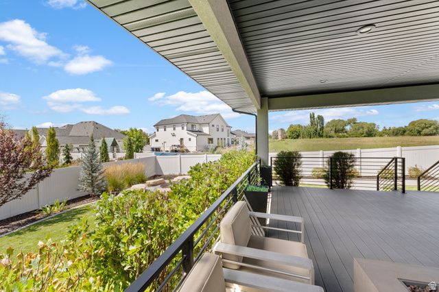 91 N MORNING MIST LN, Kaysville, UT 84037