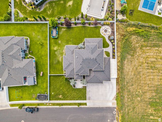 91 N MORNING MIST LN, Kaysville, UT 84037