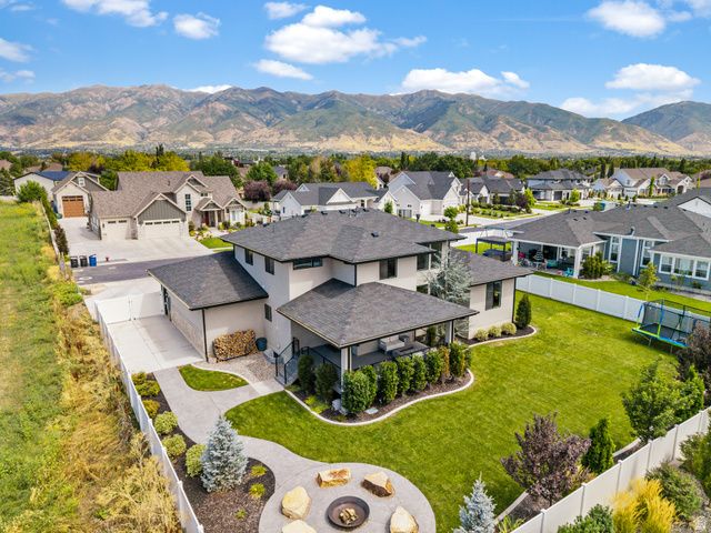 91 N MORNING MIST LN, Kaysville, UT 84037