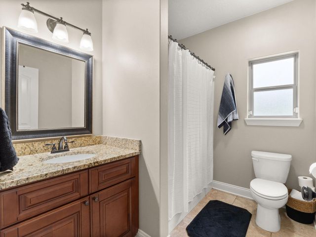 221 Aidan Dr, Leesville, LA 71446