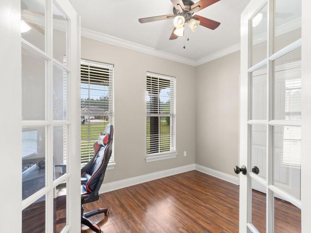 221 Aidan Dr, Leesville, LA 71446
