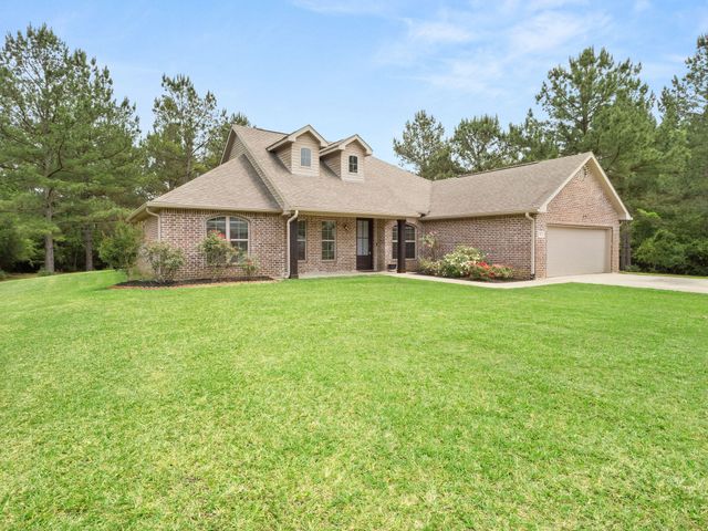 221 Aidan Dr, Leesville, LA 71446