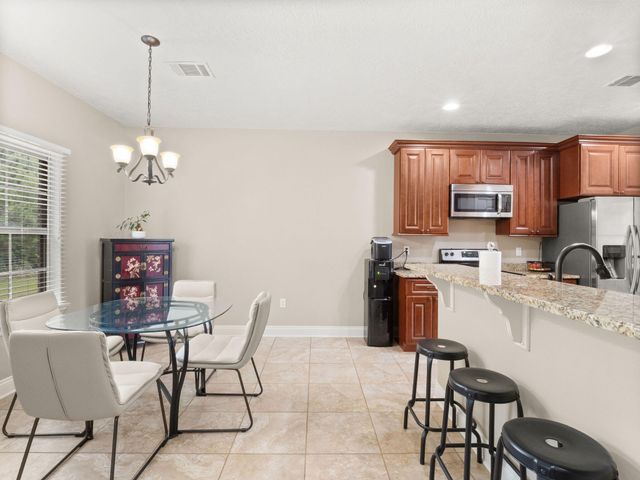221 Aidan Dr, Leesville, LA 71446