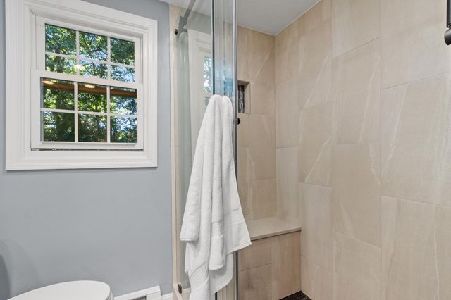 15 Tiffany Cir 15, Millbury, MA 01527
