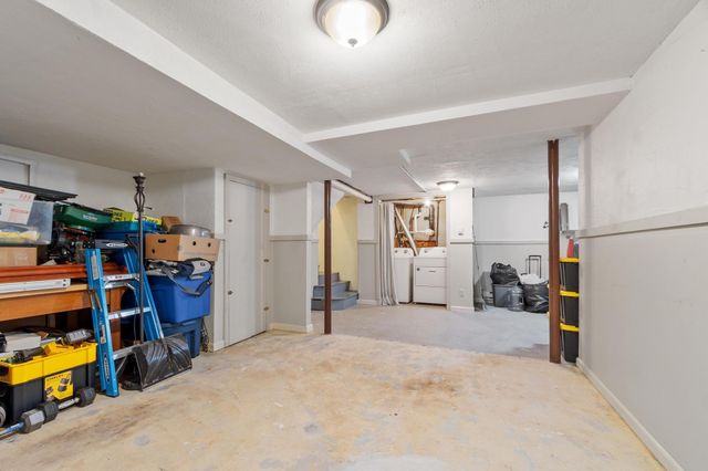 15 Tiffany Cir 15, Millbury, MA 01527
