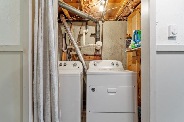 15 Tiffany Cir 15, Millbury, MA 01527