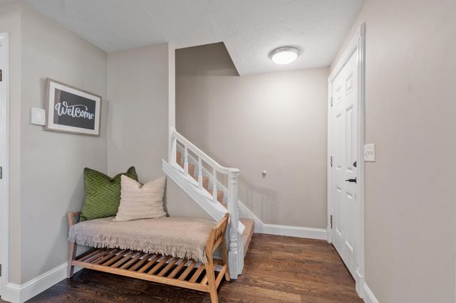15 Tiffany Cir 15, Millbury, MA 01527