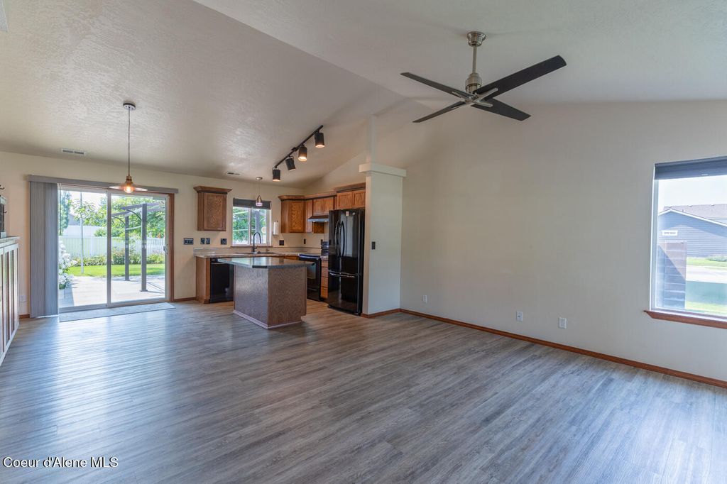 6758 W Majestic AVE, Rathdrum, ID 83858 photo 4