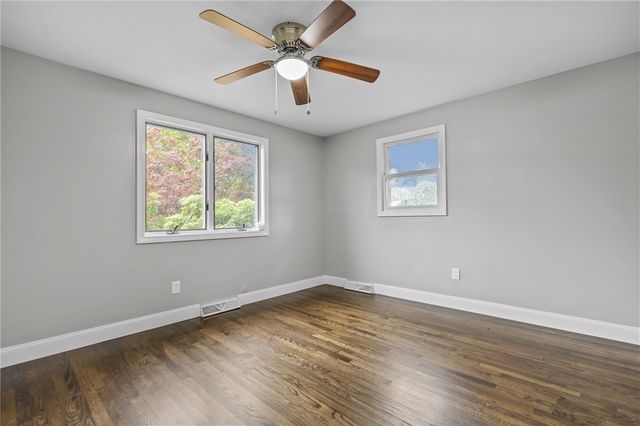 85 Canario Drive, Warren, RI 02885