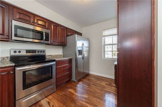 305 Berrington Ct, Bethel Park, PA 15102