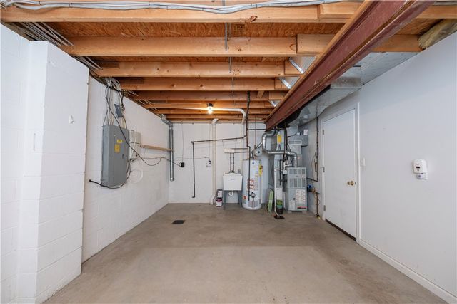 305 Berrington Ct, Bethel Park, PA 15102