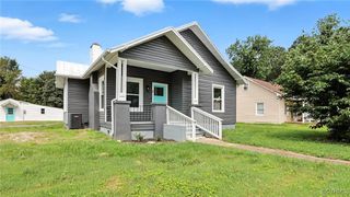 2 Ainsworth Ln, Highland Springs, VA 23223