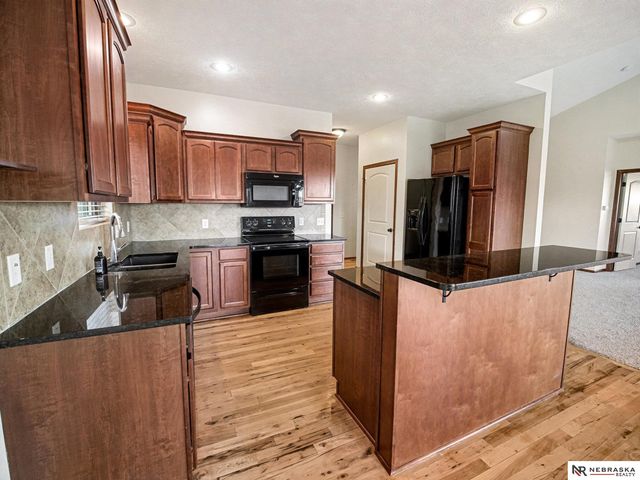 7140 Countryview Road, Lincoln, NE 68516