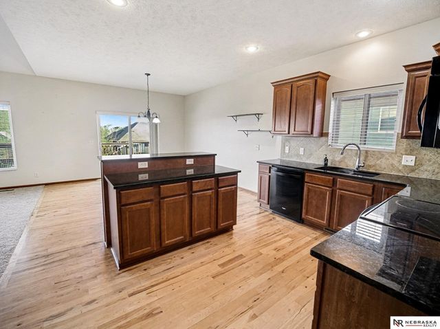 7140 Countryview Road, Lincoln, NE 68516