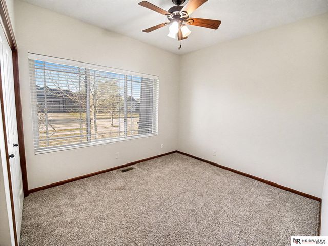 7140 Countryview Road, Lincoln, NE 68516