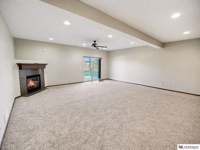 7140 Countryview Road, Lincoln, NE 68516