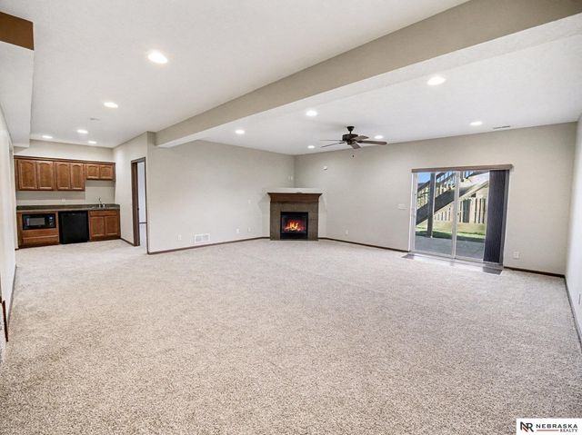 7140 Countryview Road, Lincoln, NE 68516