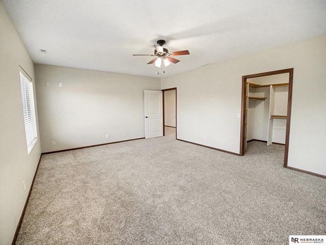 7140 Countryview Road, Lincoln, NE 68516