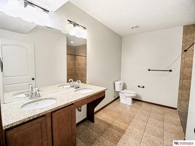 7140 Countryview Road, Lincoln, NE 68516