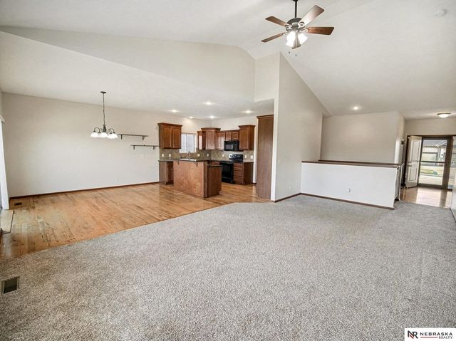 7140 Countryview Road, Lincoln, NE 68516