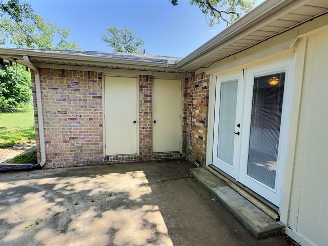 111 Doris Drive, Denison, TX 75021