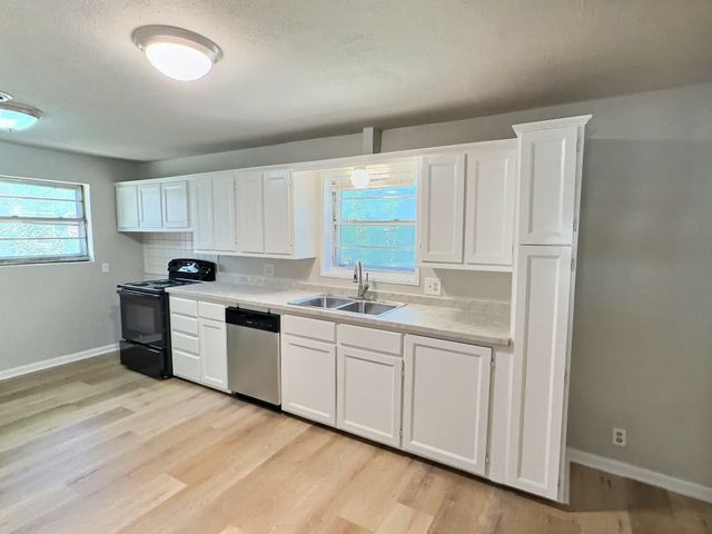 111 Doris Drive, Denison, TX 75021