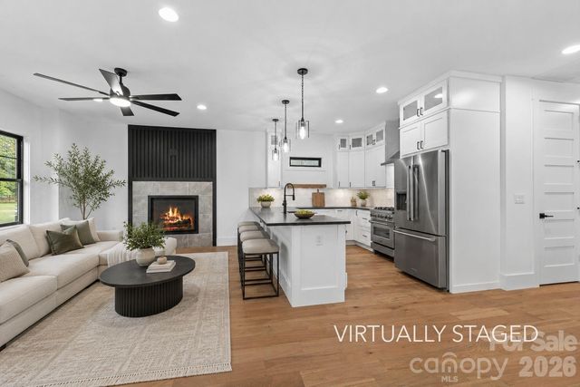165 Martha Avenue 1, Hendersonville, NC 28792