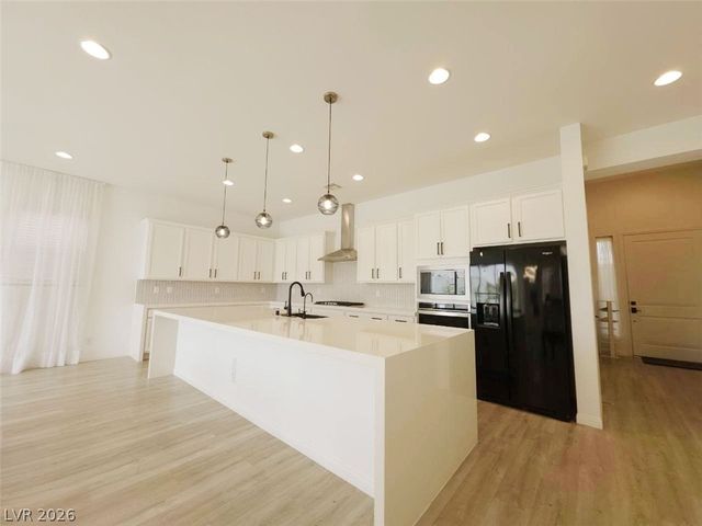 7562 Desert Rhyolite Street, Las Vegas, NV 89113