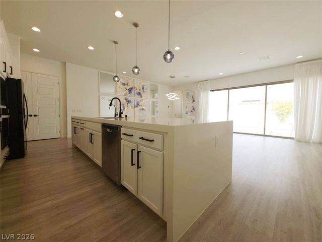 7562 Desert Rhyolite Street, Las Vegas, NV 89113
