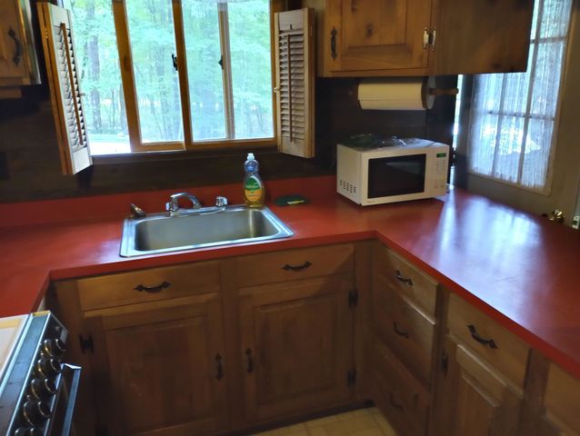 40 Independance Drive, Freedom, NH 03836
