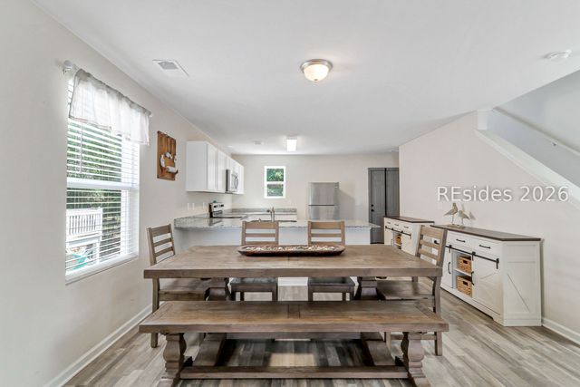 107 Palmetto Breeze Cir, Beaufort, SC 29907