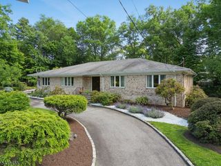 107 Arverne Rd, West Orange Twp., NJ 07052