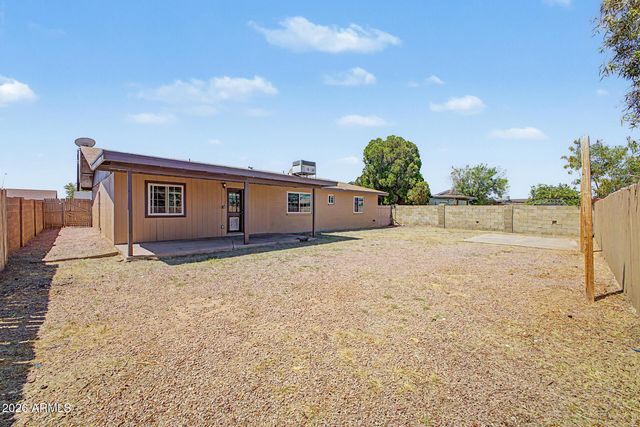 1518 E Flossmoor Avenue, Mesa, AZ 85204