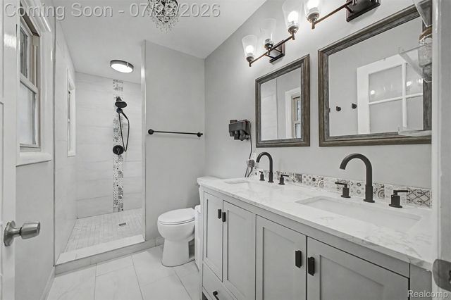 5577 Althea Street, Shelby Charter Township, MI 48316