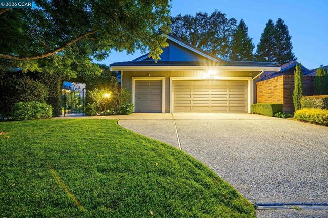 3058 Live Oak Ct, Danville, CA 94506