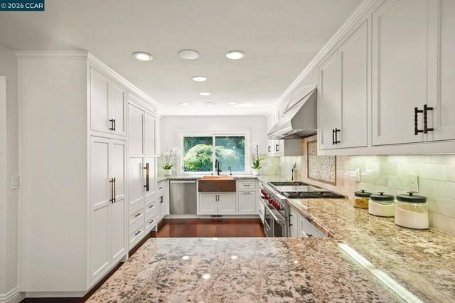 3058 Live Oak Ct, Danville, CA 94506