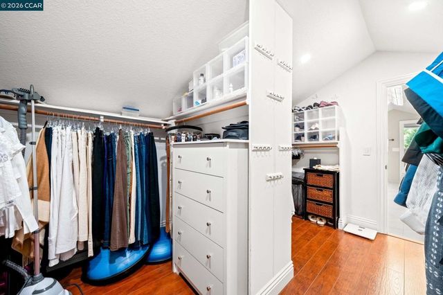 3058 Live Oak Ct, Danville, CA 94506
