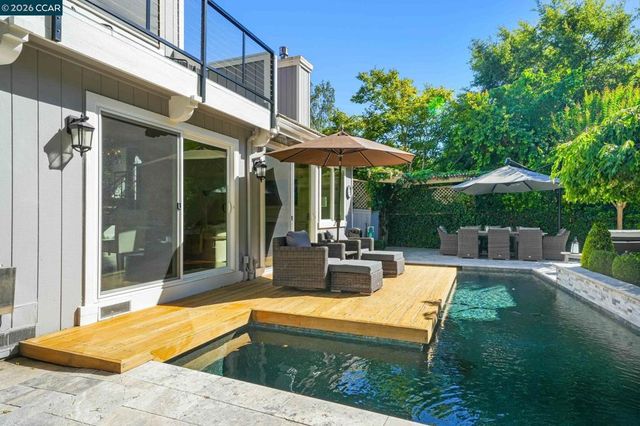 3058 Live Oak Ct, Danville, CA 94506