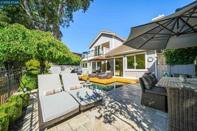 3058 Live Oak Ct, Danville, CA 94506
