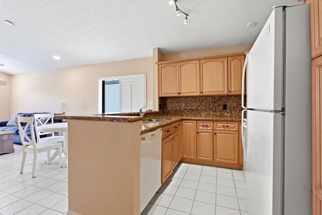 20986 Rustlewood Avenue, Boca Raton, FL 33428