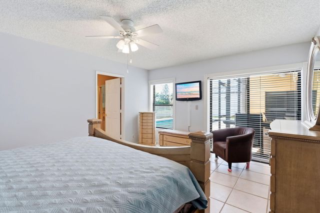 20986 Rustlewood Avenue, Boca Raton, FL 33428