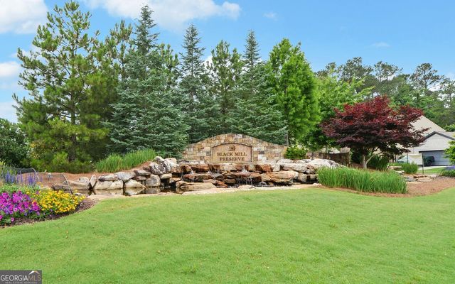 277 Maple Brook Drive, Dawsonville, GA 30534