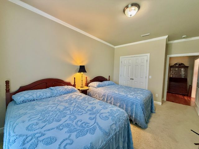 101 W Burch Street, Hartford, AL 36344