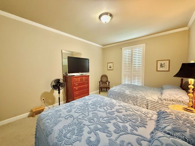 101 W Burch Street, Hartford, AL 36344