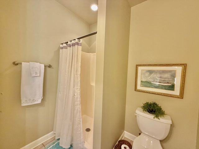 101 W Burch Street, Hartford, AL 36344